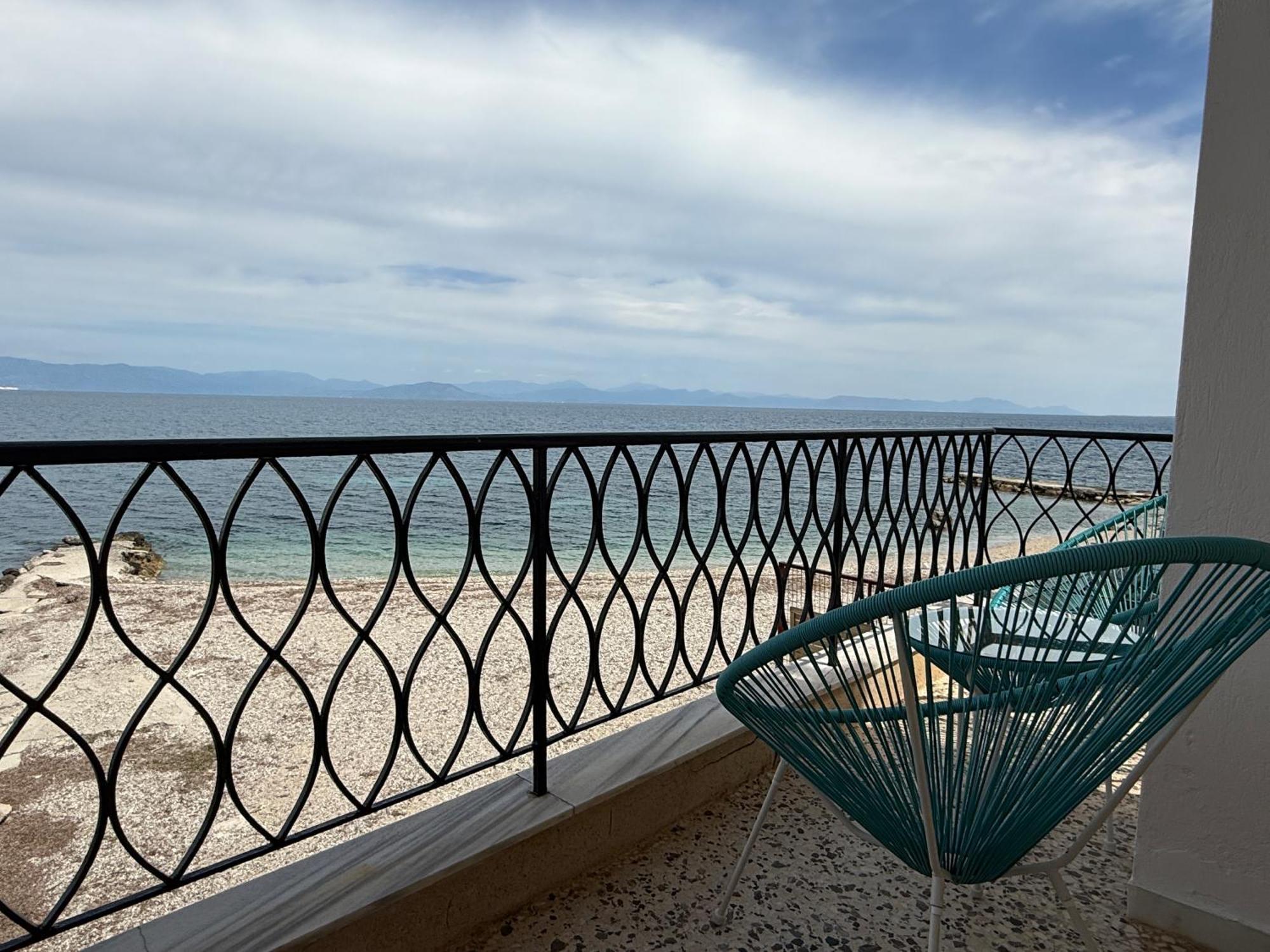 Apartment Fronte Mare - Sea Front Luxury With Private Patio Benitses (Corfu)