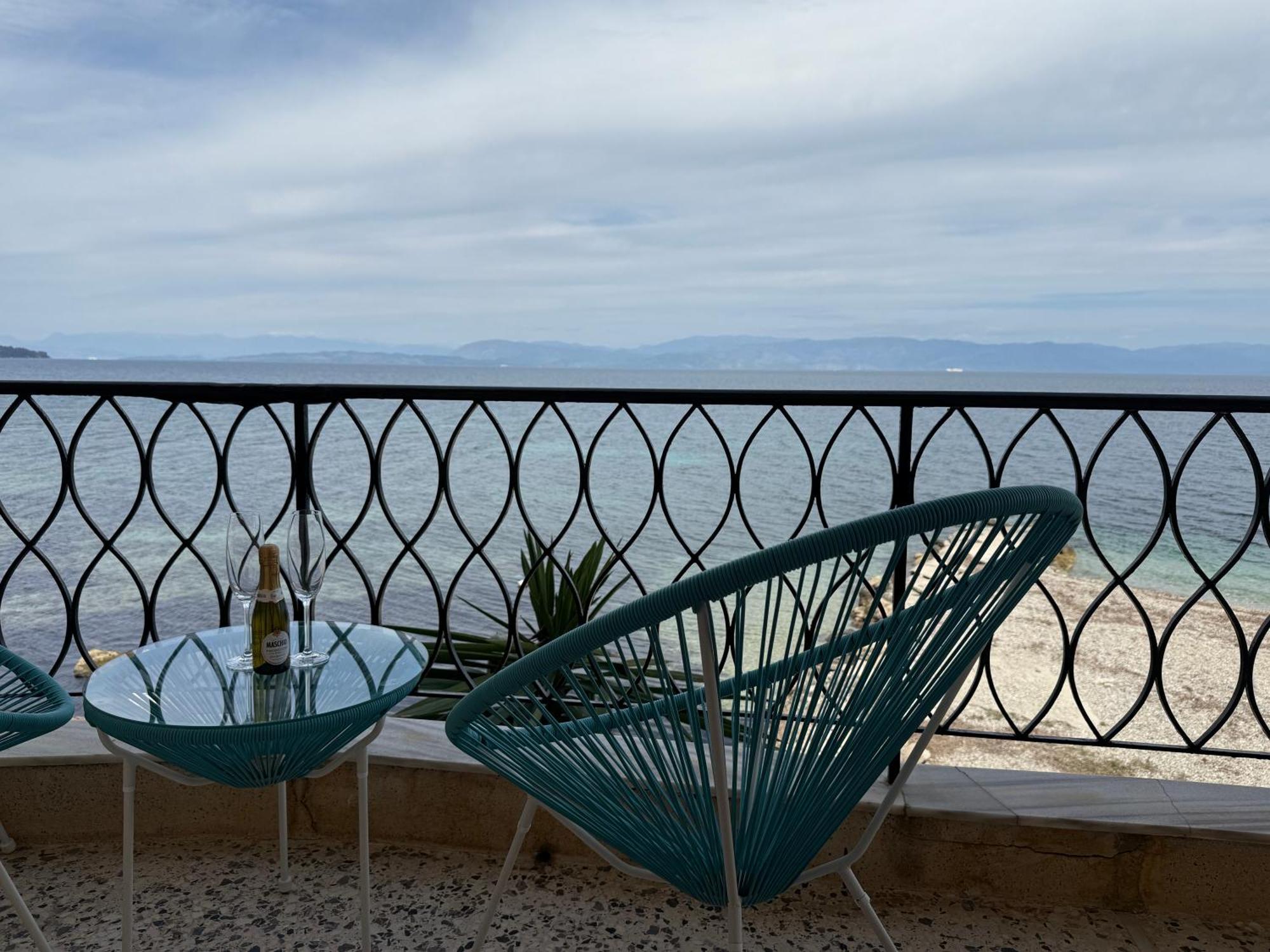 Fronte Mare - Sea Front Luxury With Private Patio Appartement *