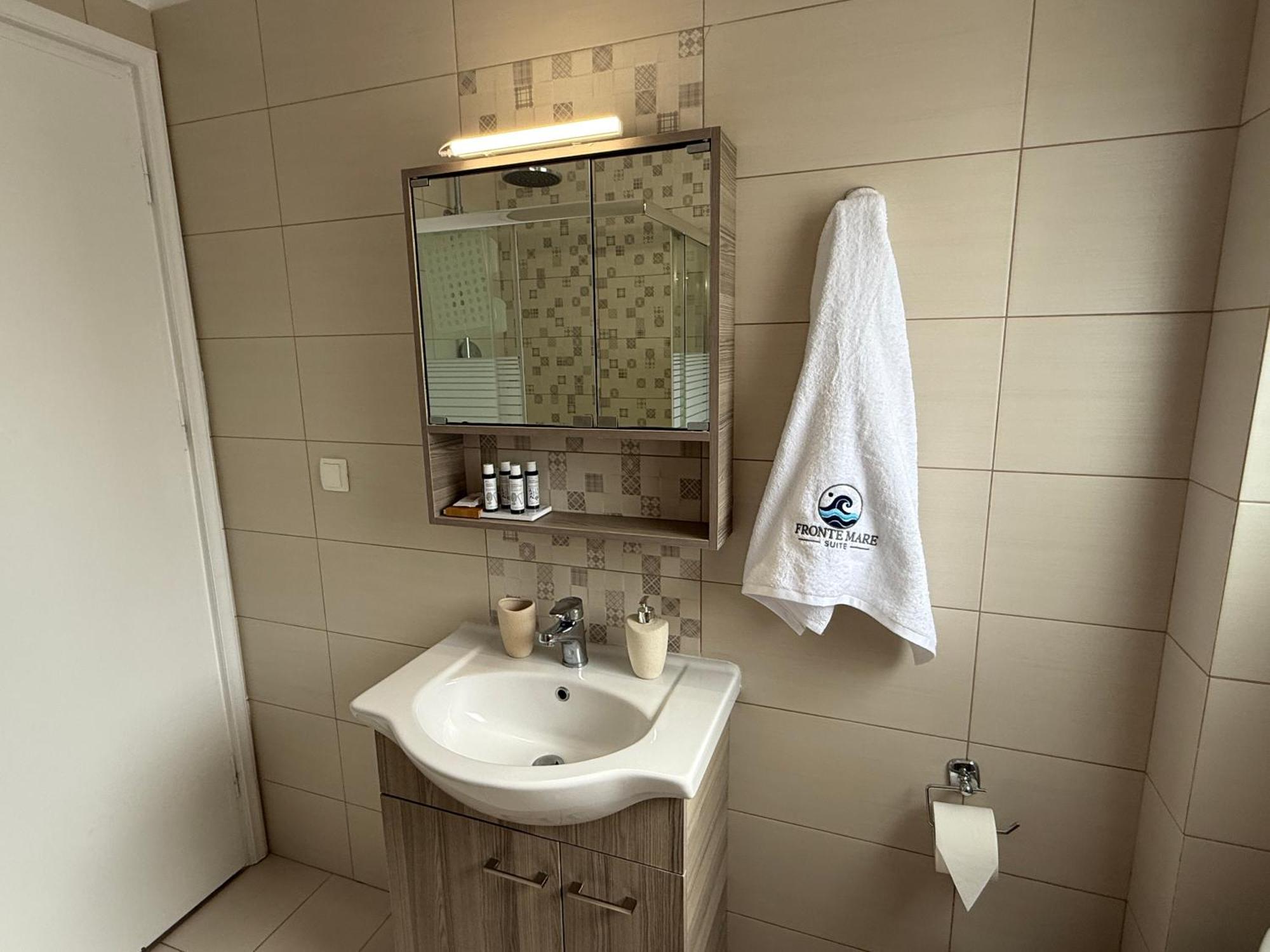 Fronte Mare - Sea Front Luxury With Private Patio Appartement *